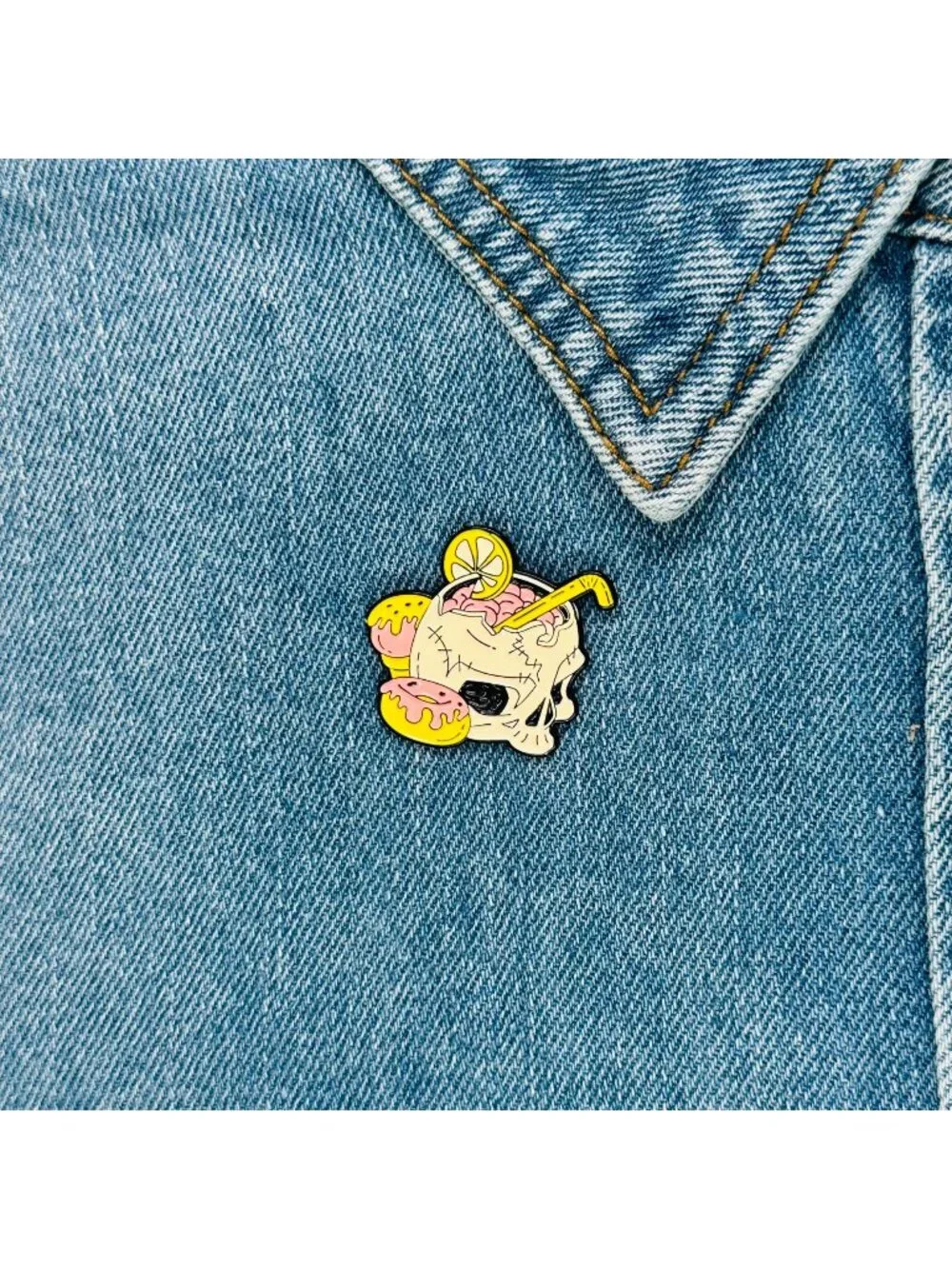 ⭐Enamel Pin Pink Skull Drinking Cocktail Goth Punk Cartoon Brooch